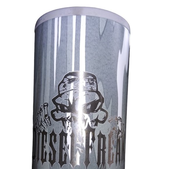 SIC CUPS Diesel Freak Gray Camo Skull and Bones 20 oz Tumbler Triple Insulated - Picture 1 of 9